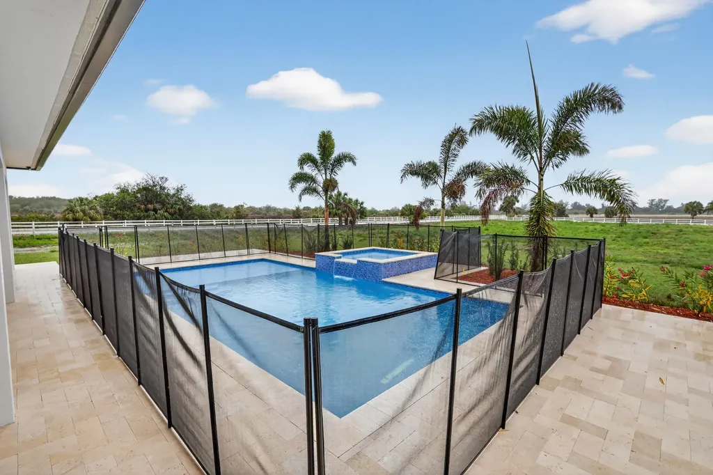 3644 Frog Hollow Loxahatchee FL 33470