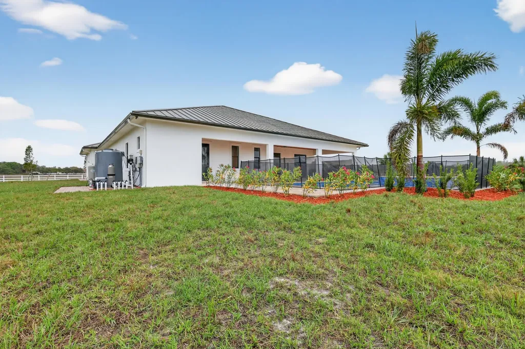3644 Frog Hollow Loxahatchee FL 33470