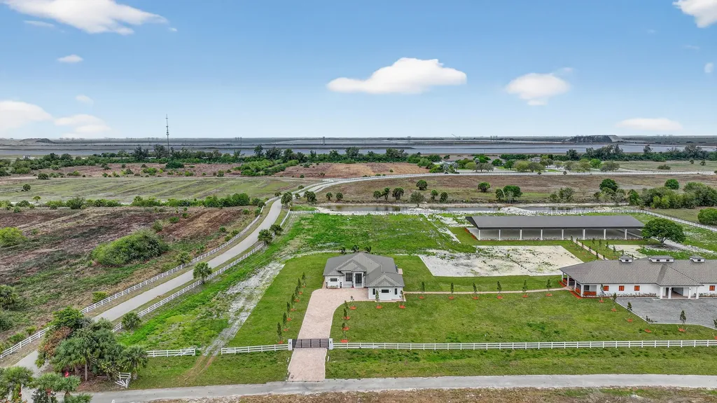 3644 Frog Hollow Loxahatchee FL 33470