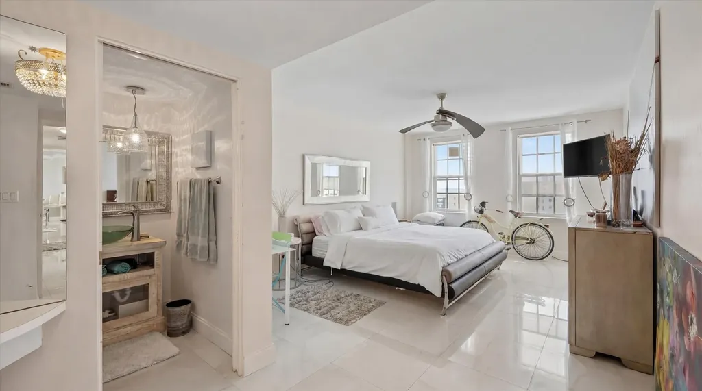 3475 S Ocean Boulevard S Palm Beach FL 33480