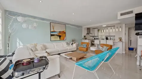3475 S Ocean Boulevard S Palm Beach FL 33480