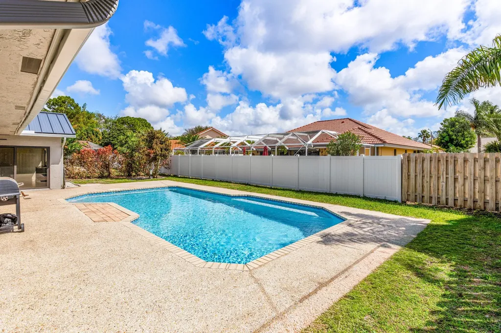 21212 Escondido Way Boca Raton FL 33433