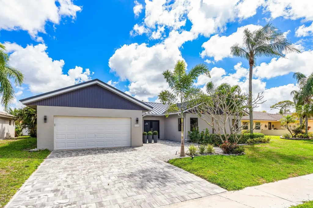 21212 Escondido Way Boca Raton FL 33433