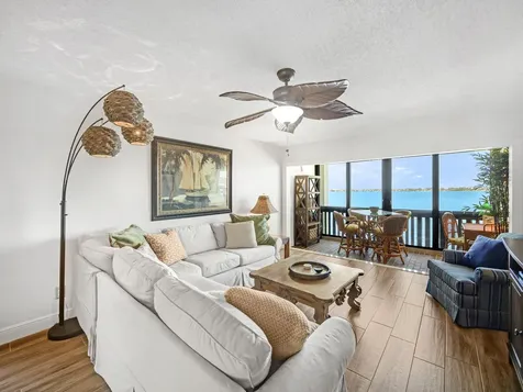 175 SE Saint Lucie Boulevard Stuart FL 34996