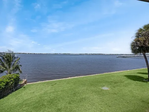 175 SE Saint Lucie Boulevard Stuart FL 34996