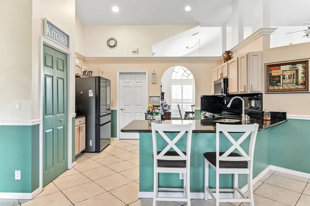 119 Fernwood Crescent Royal Palm Beach FL 33411