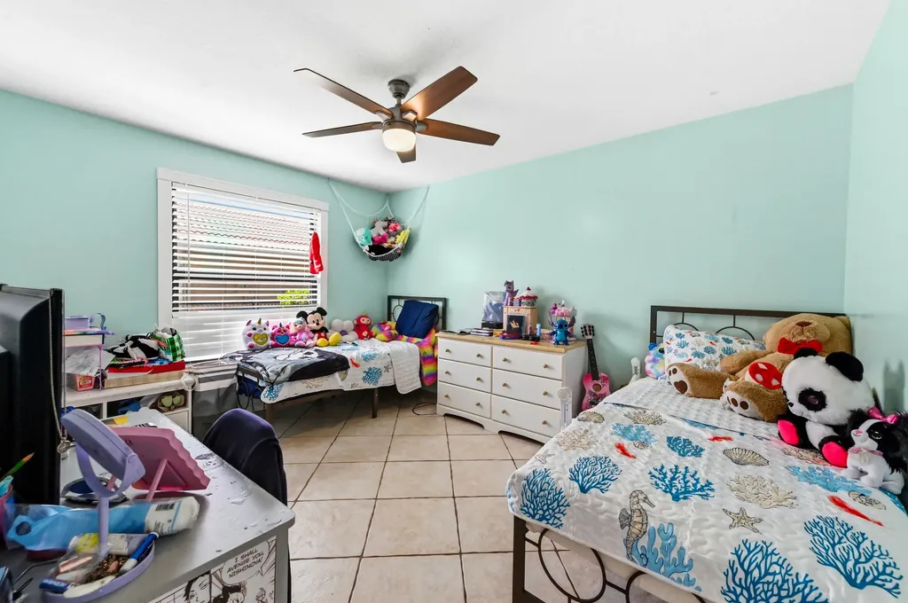 119 Fernwood Crescent Royal Palm Beach FL 33411