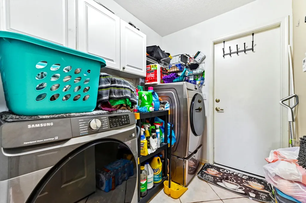 119 Fernwood Crescent Royal Palm Beach FL 33411