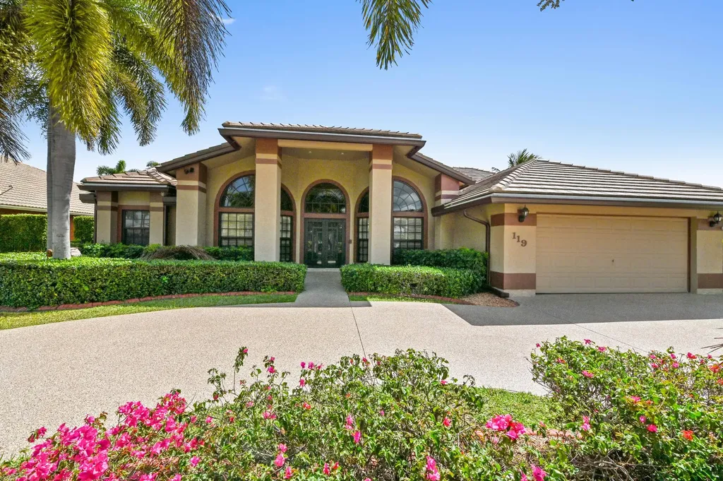 119 Fernwood Crescent Royal Palm Beach FL 33411