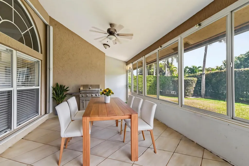 119 Fernwood Crescent Royal Palm Beach FL 33411