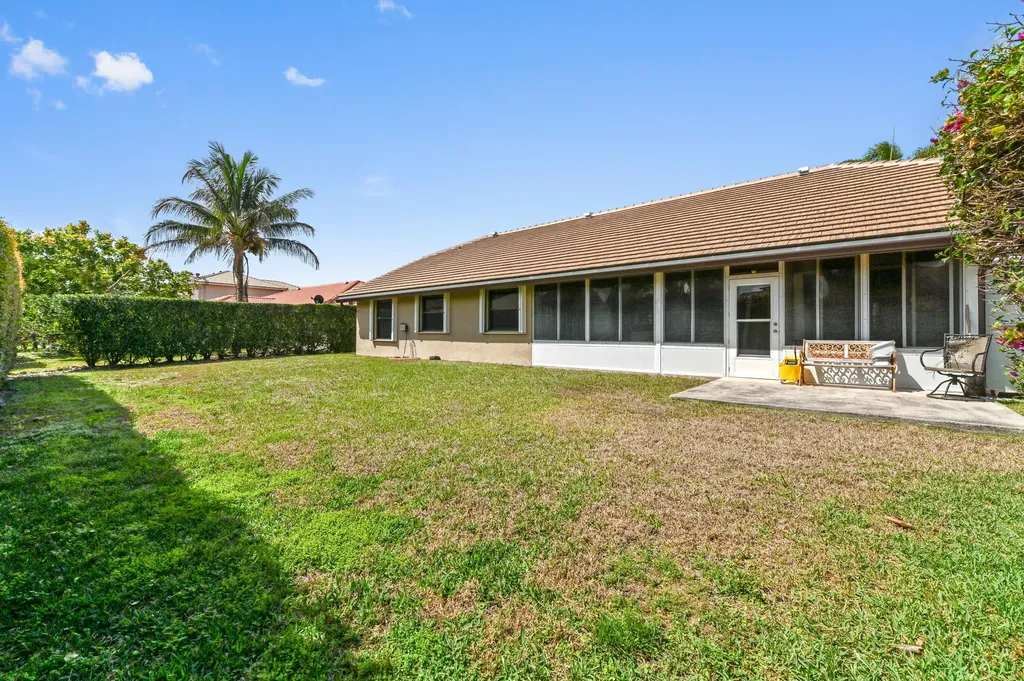 119 Fernwood Crescent Royal Palm Beach FL 33411