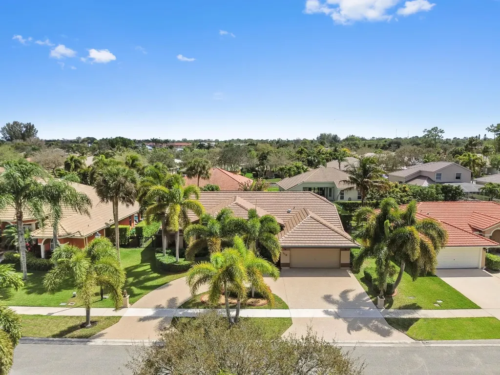 119 Fernwood Crescent Royal Palm Beach FL 33411
