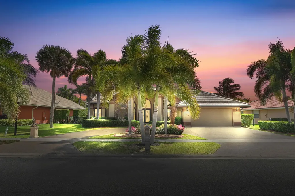 119 Fernwood Crescent Royal Palm Beach FL 33411