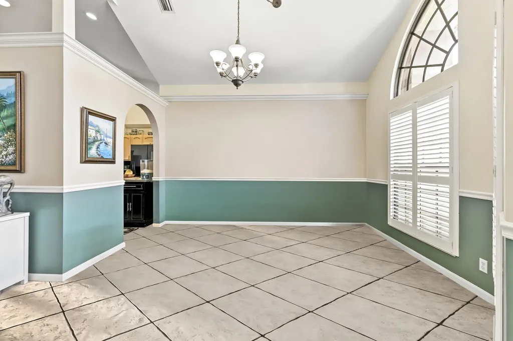 119 Fernwood Crescent Royal Palm Beach FL 33411