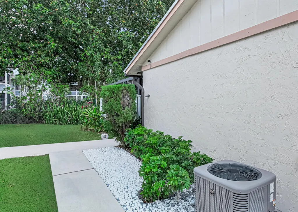 8888 Thumbwood Circle Boynton Beach FL 33436