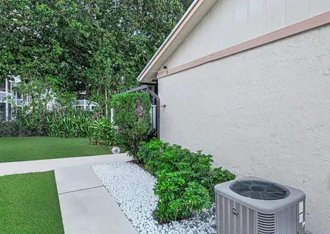 8888 Thumbwood Circle Boynton Beach FL 33436