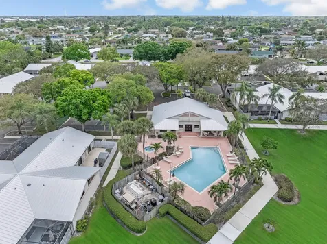 8888 Thumbwood Circle Boynton Beach FL 33436