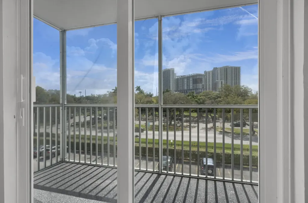 16851 NE 23rd Avenue North Miami Beach FL 33160