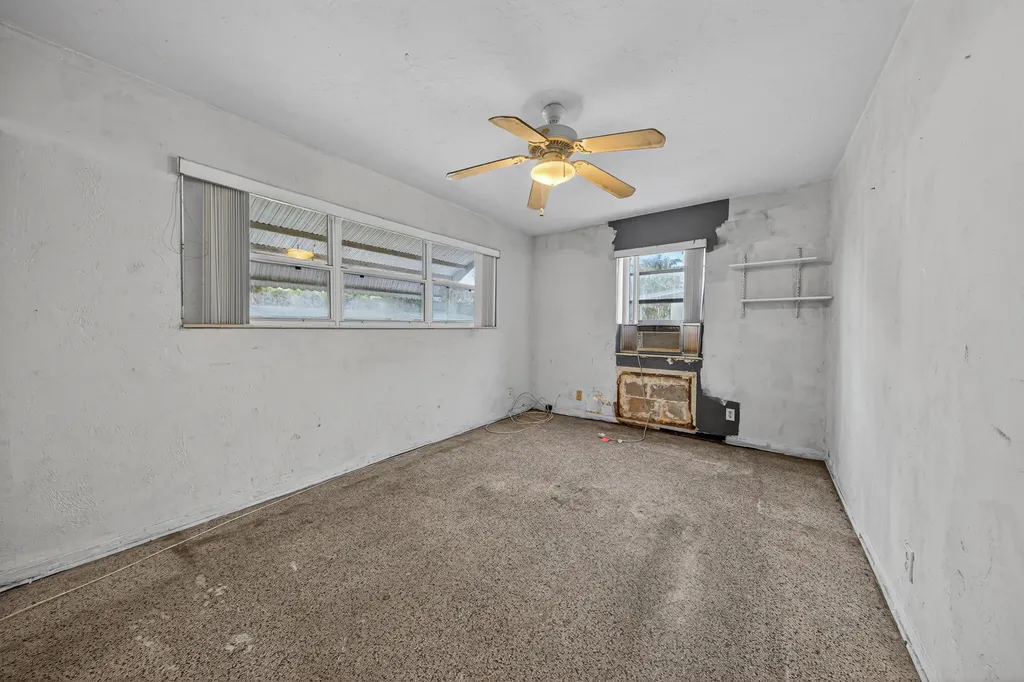 27 NE 17th Avenue Pompano Beach FL 33060