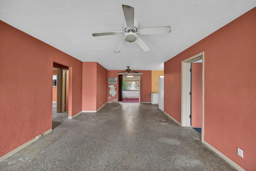 27 NE 17th Avenue Pompano Beach FL 33060