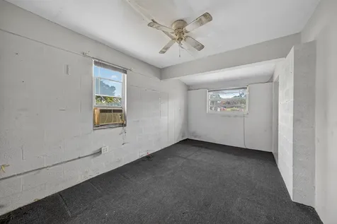 27 NE 17th Avenue Pompano Beach FL 33060