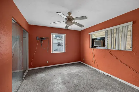 27 NE 17th Avenue Pompano Beach FL 33060