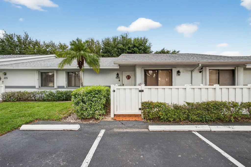 2640 Gately Drive W West Palm Beach FL 33415