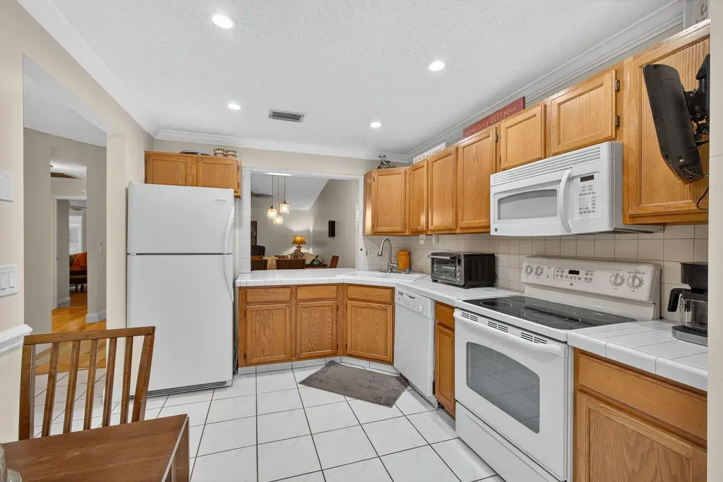 2640 Gately Drive W West Palm Beach FL 33415