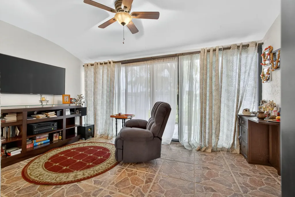 2640 Gately Drive W West Palm Beach FL 33415