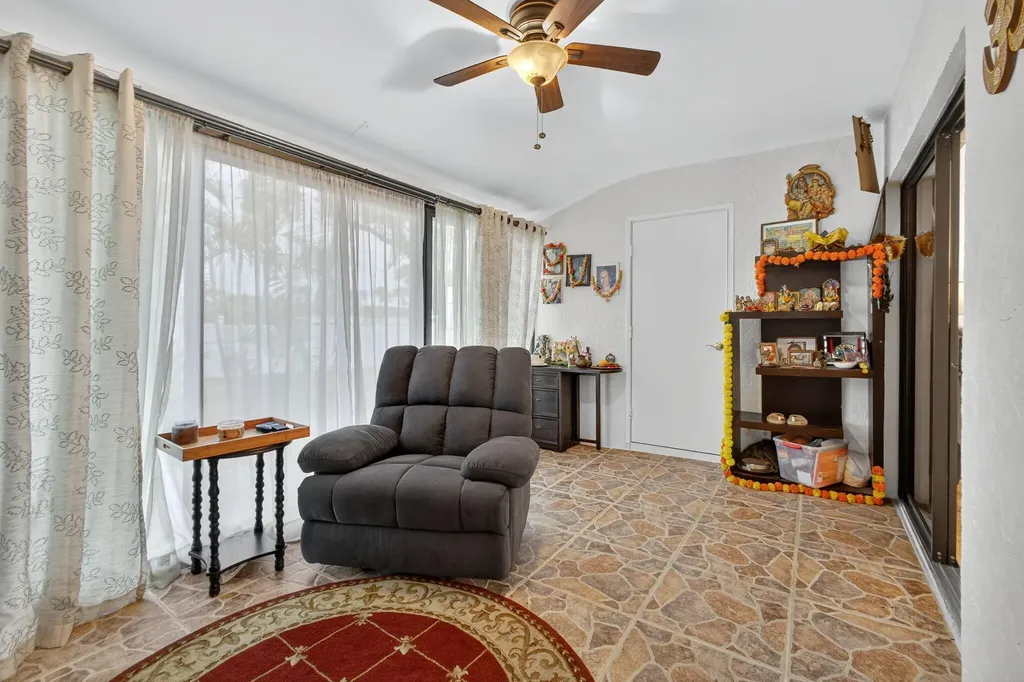 2640 Gately Drive W West Palm Beach FL 33415