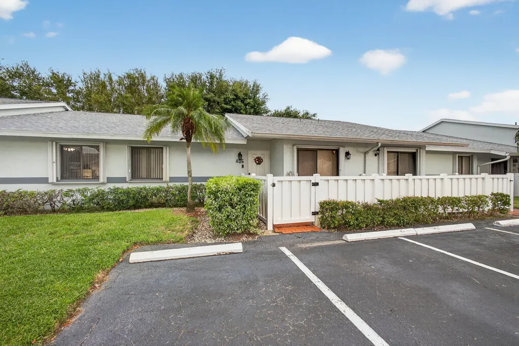 2640 Gately Drive W West Palm Beach FL 33415