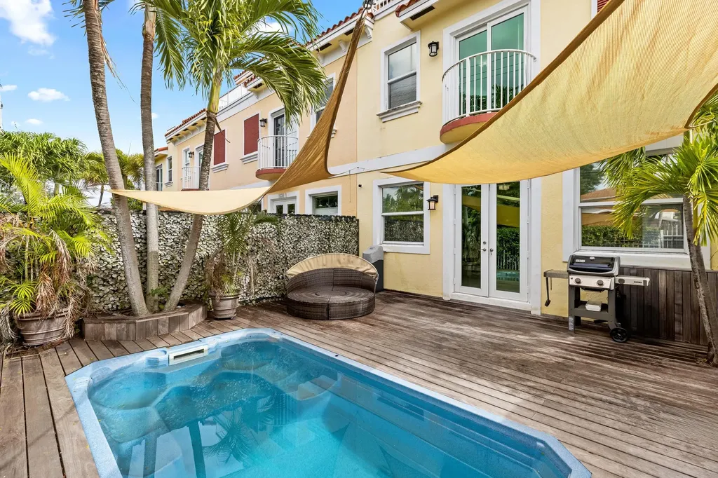 1222 NE 18th Avenue Fort Lauderdale FL 33304