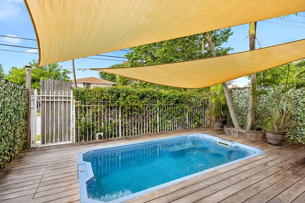 1222 NE 18th Avenue Fort Lauderdale FL 33304