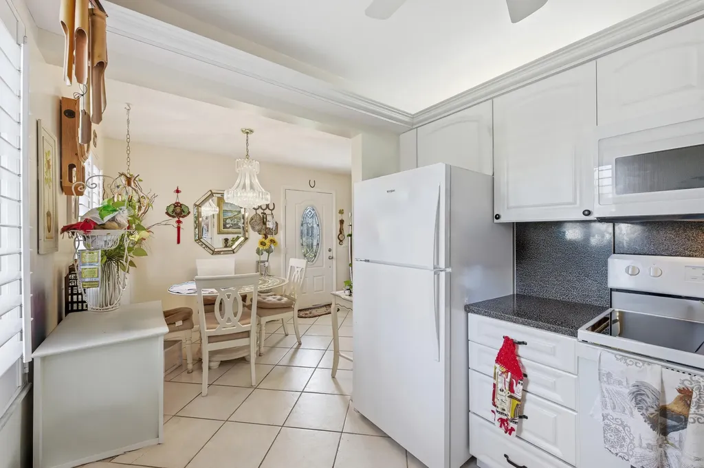 406 Saxony I Delray Beach FL 33446