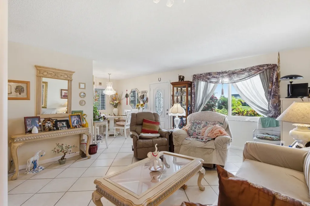 406 Saxony I Delray Beach FL 33446