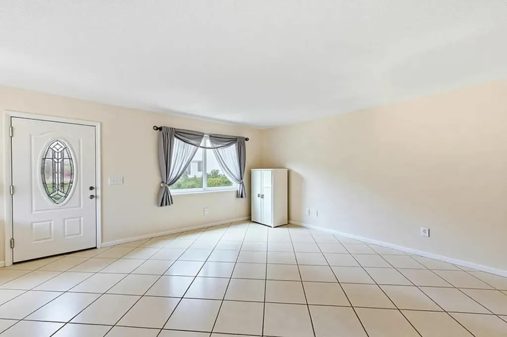 406 Saxony I Delray Beach FL 33446