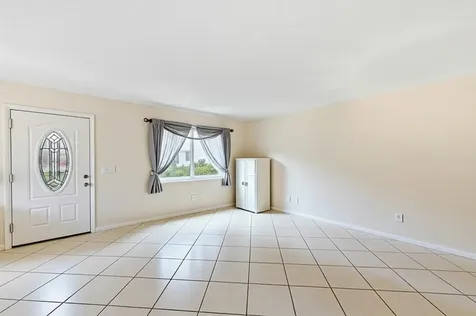 406 Saxony I Delray Beach FL 33446