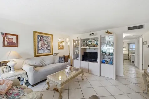 406 Saxony I Delray Beach FL 33446