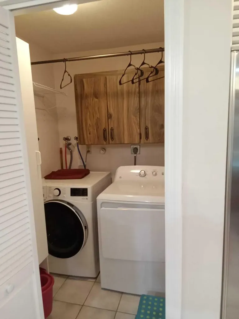 1402 SW 25th Avenue Deerfield Beach FL 33442