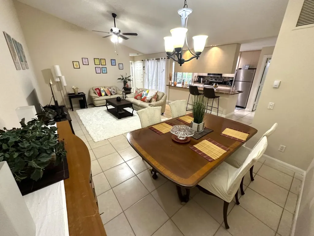 1702 Silverleaf Oak Court Palm Beach Gardens FL 33410