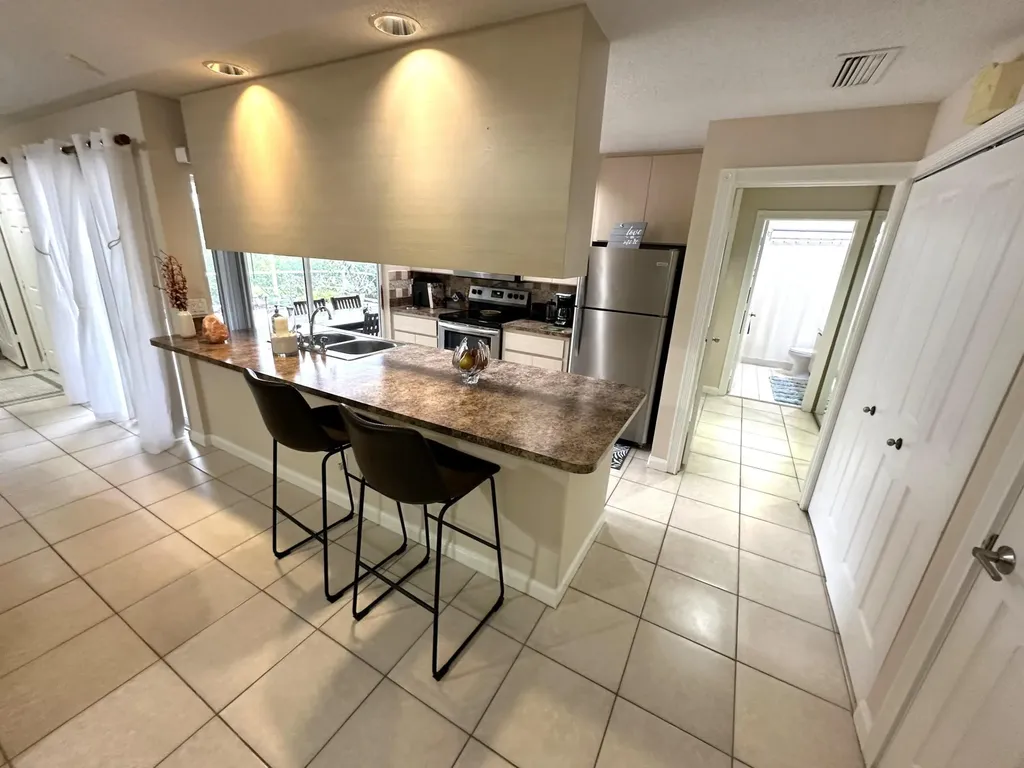 1702 Silverleaf Oak Court Palm Beach Gardens FL 33410