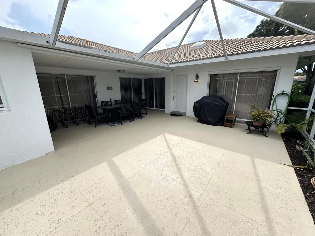 1702 Silverleaf Oak Court Palm Beach Gardens FL 33410