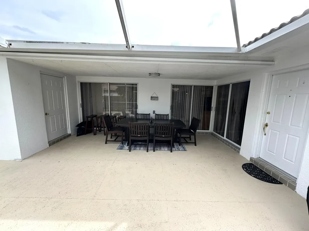 1702 Silverleaf Oak Court Palm Beach Gardens FL 33410