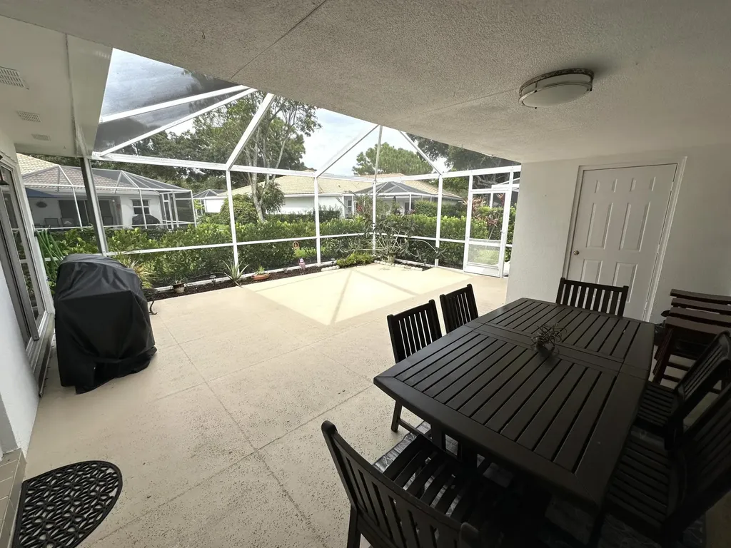 1702 Silverleaf Oak Court Palm Beach Gardens FL 33410