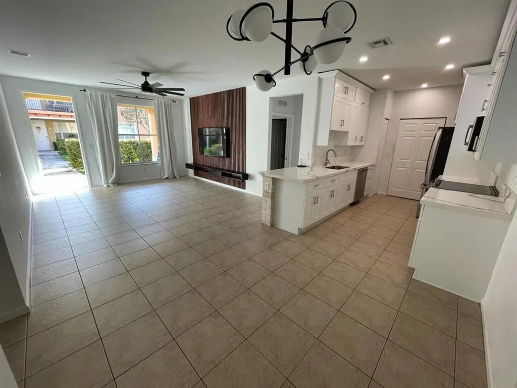 3549 Forest Hill Boulevard Palm Springs FL 33406