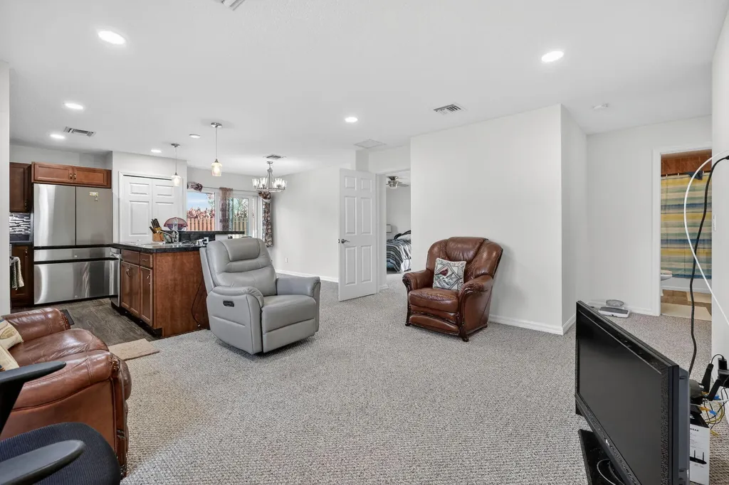 6217 NW Gatun Court Port St Lucie FL 34986