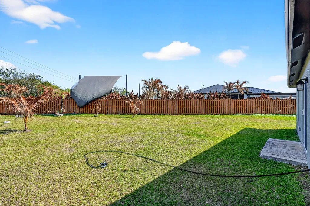 6217 NW Gatun Court Port St Lucie FL 34986