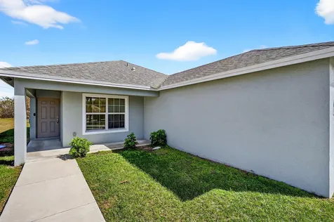 6217 NW Gatun Court Port St Lucie FL 34986