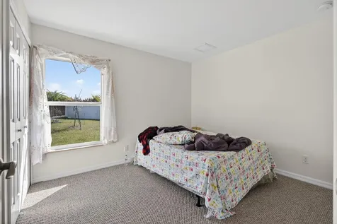 6217 NW Gatun Court Port St Lucie FL 34986