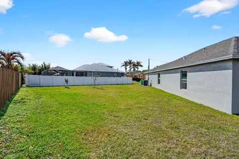 6217 NW Gatun Court Port St Lucie FL 34986